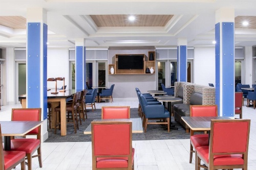 Holiday Inn Express Hotel & Suites Tucson image 14