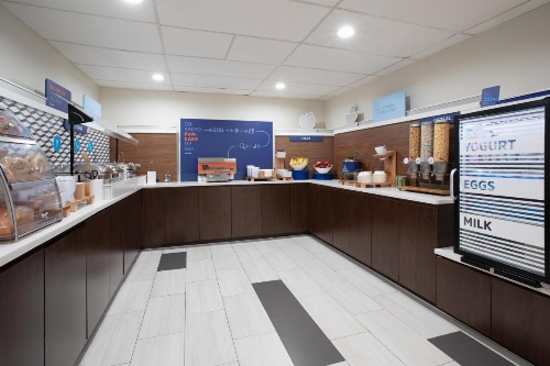 Holiday Inn Express Hotel & Suites Tucson image 16